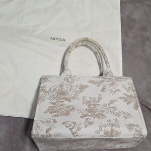 Aritzia Floral Cream and Tan Tote
